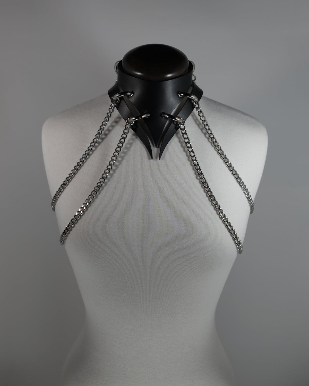 MEDUSA LEATHER CHOKER WITH CHAINS - 86368
